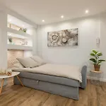 Le Comfy - 2Br W Ac And Terrace In The Heart Of Old Nice Welkeys