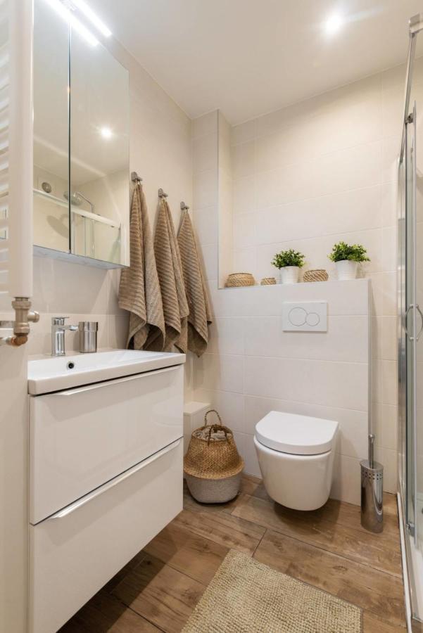 Apartment Le Comfy - 2br W Ac And Terrace In The Heart Of Old Welkeys *